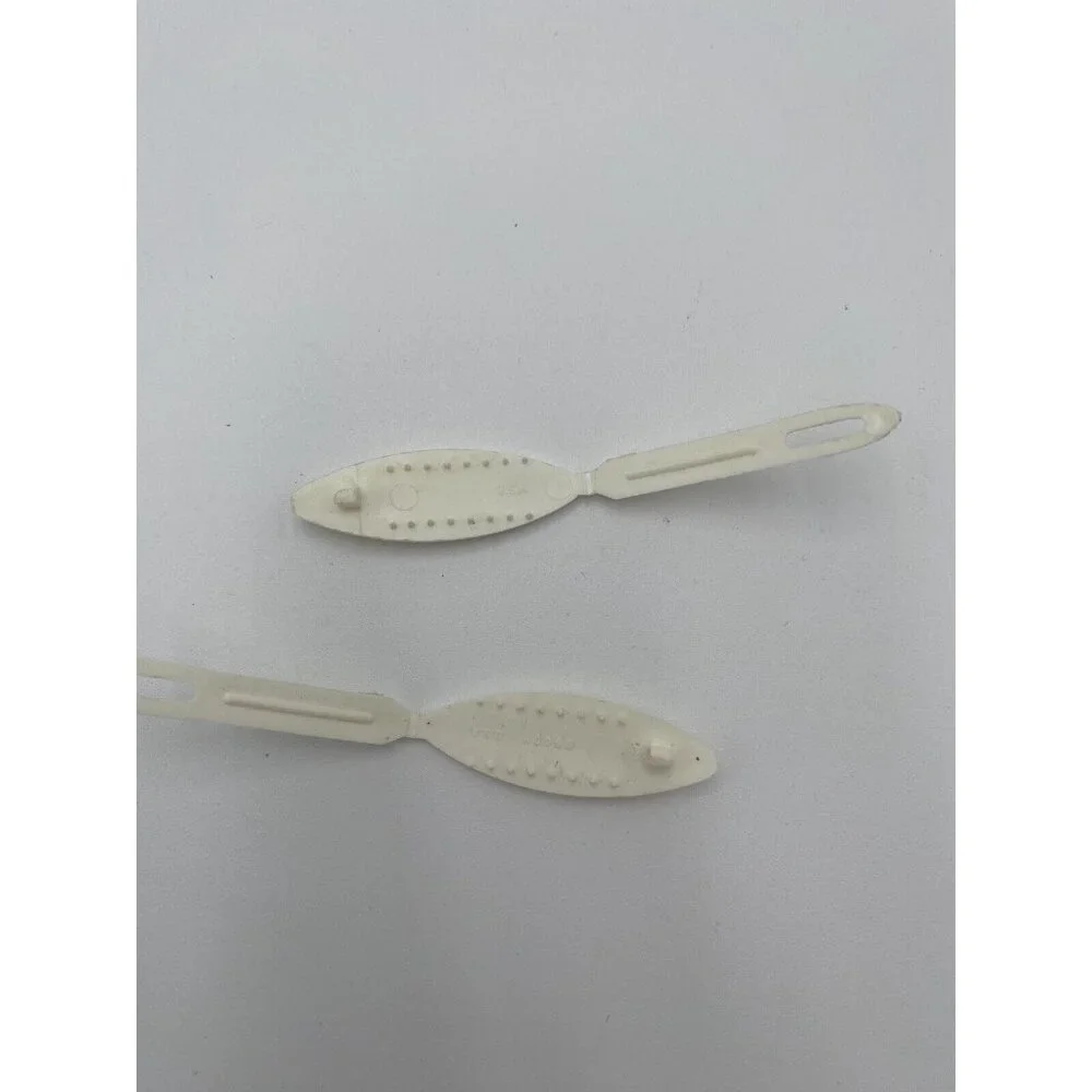 Vintage Goody Snap-Tight Girl Barrettes Set White Bar Pair